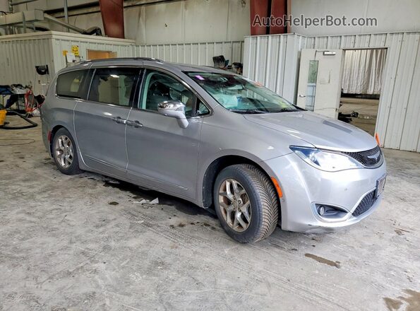 2C4RC1GG8JR226267 2018 CHRYSLER PACIFICA Silver Передня права чверть