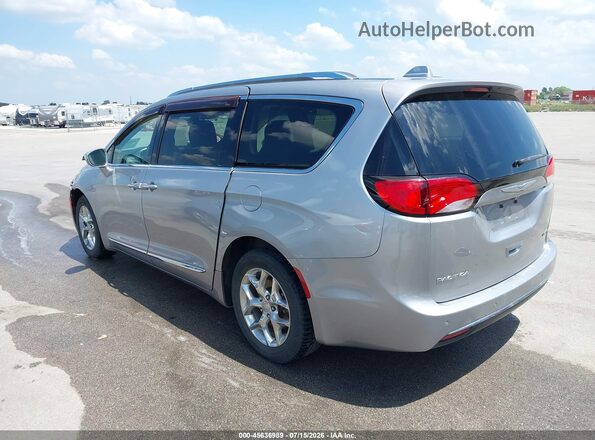2C4RC1GG9HR747928 2017 CHRYSLER PACIFICA Silver Tył lewy