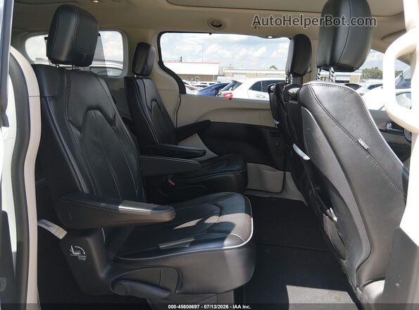 2C4RC1GG9HR839685 2017 CHRYSLER PACIFICA Белый Вид наклейки с VIN-кодом