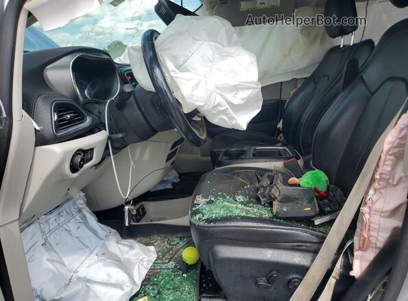 2C4RC1GG9JR314504 2018 CHRYSLER PACIFICA Серый Вид салона спереди