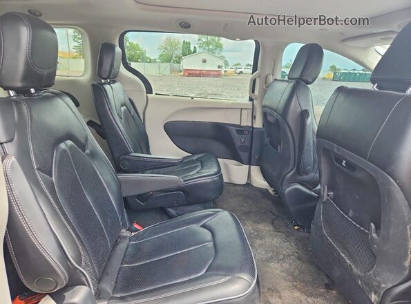 2C4RC1GG9KR574225 2019 CHRYSLER PACIFICA Black უკანა სალონის ხედი