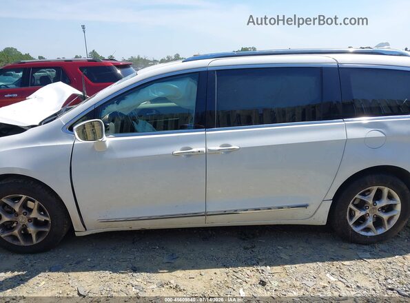 2C4RC1GG9LR112507 2020 CHRYSLER PACIFICA White უკანა სალონის ხედი