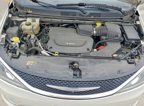 2C4RC1GGXHR614692 2017 CHRYSLER PACIFICA Beige Engine compartment view