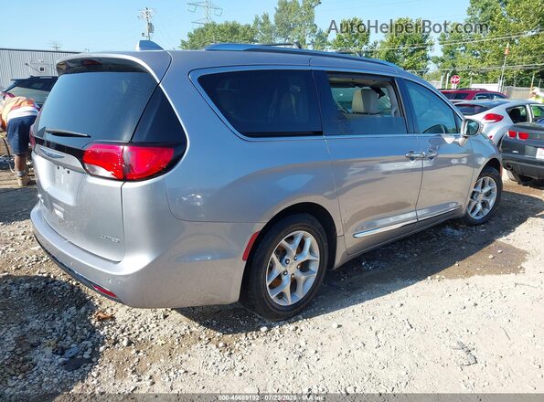 2C4RC1GGXLR144138 2020 CHRYSLER PACIFICA Silver Trasero derecho