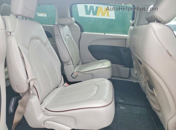 2C4RC1GGXLR285937 2020 CHRYSLER PACIFICA Burgundy Вид задньої частини салону