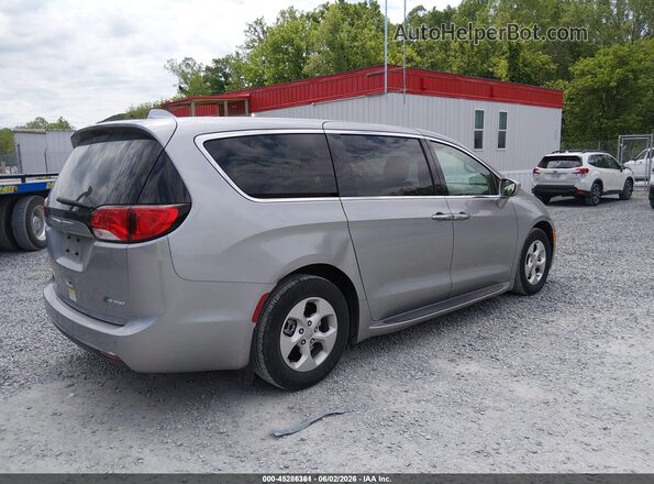 2C4RC1H70JR331304 2018 CHRYSLER PACIFICA Silver Հետևի աջ