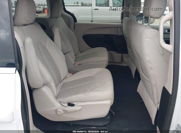 2C4RC1H71JR356292 2018 CHRYSLER PACIFICA White VIN sticker view