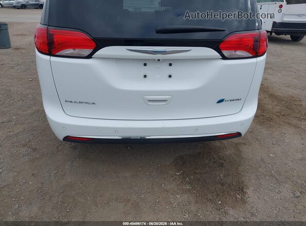 2C4RC1H71JR356292 2018 CHRYSLER PACIFICA White Front view