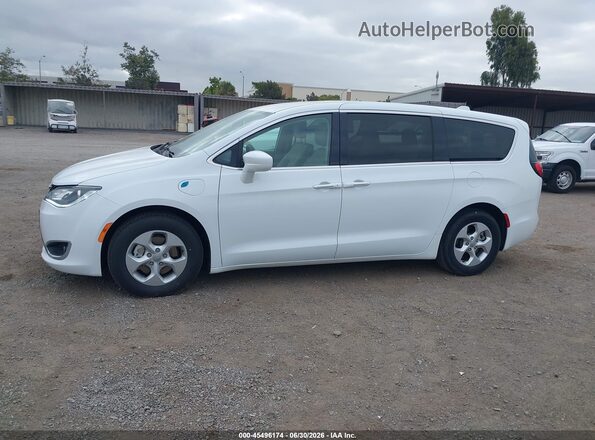 2C4RC1H71JR356292 2018 CHRYSLER PACIFICA White 