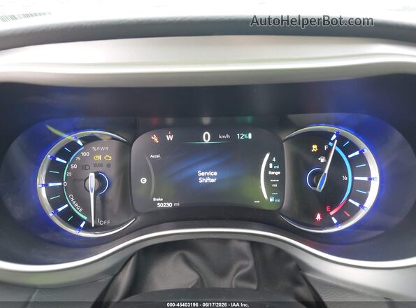 2C4RC1H74HR745552 2017 CHRYSLER PACIFICA White Вид задніх сидінь
