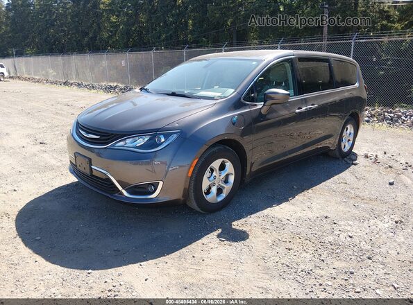 2C4RC1H75HR797479 2017 CHRYSLER PACIFICA Gray Front left