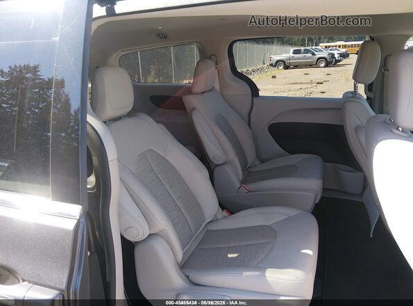 2C4RC1H75HR797479 2017 CHRYSLER PACIFICA Gray VIN sticker view