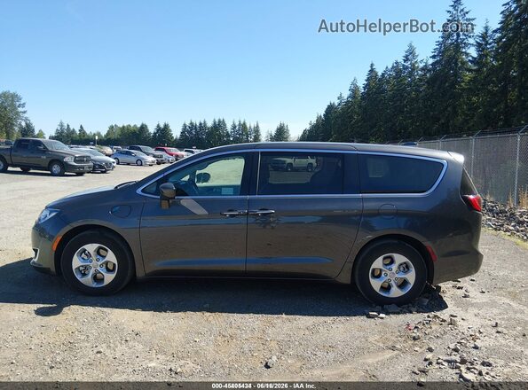 2C4RC1H75HR797479 2017 CHRYSLER PACIFICA Gray 360 interior view