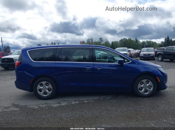 2C4RC1H75JR276249 2018 CHRYSLER PACIFICA Blue უკანა სალონის ხედი