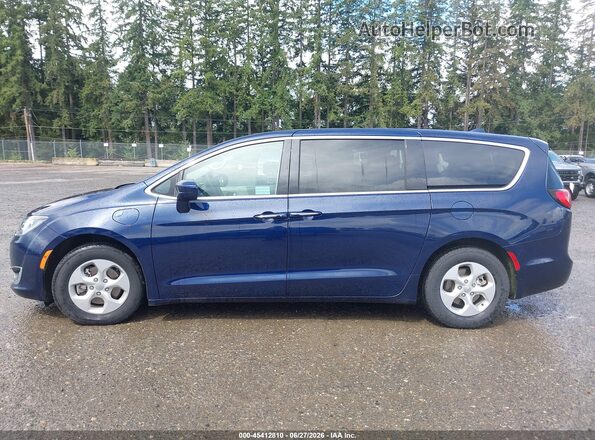 2C4RC1H76HR836192 2017 CHRYSLER PACIFICA Blue 360 interior view