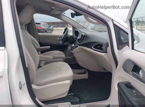 2C4RC1H78JR338467 2018 CHRYSLER PACIFICA White წინა სალონის ხედი