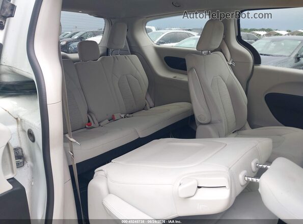 2C4RC1H78JR338467 2018 CHRYSLER PACIFICA White ხელსაწყოთა პანელის ხედი