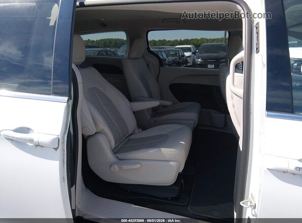 2C4RC1H78KR679076 2019 CHRYSLER PACIFICA White VIN sticker view