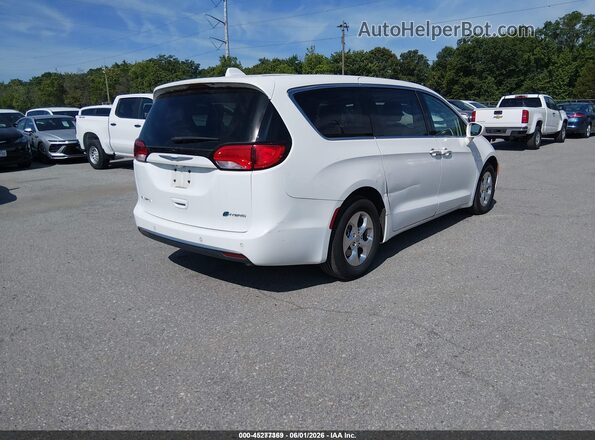 2C4RC1H78KR679076 2019 CHRYSLER PACIFICA White Rear right