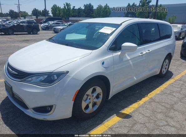2C4RC1H79JR306918 2018 CHRYSLER PACIFICA Белый Передняя левая четверть