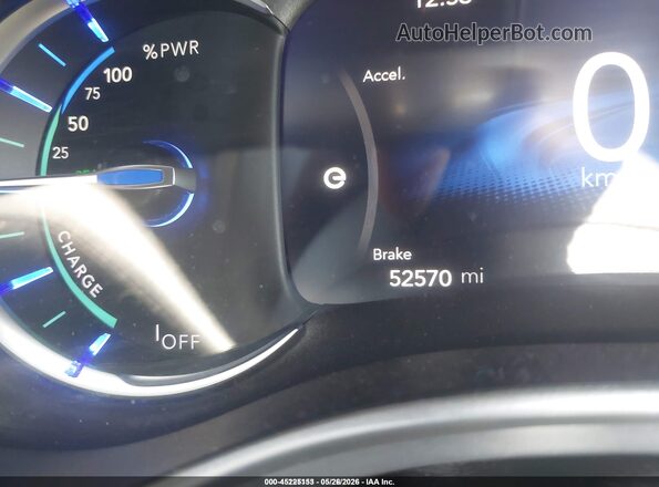 2C4RC1H79JR306918 2018 CHRYSLER PACIFICA Белый 
