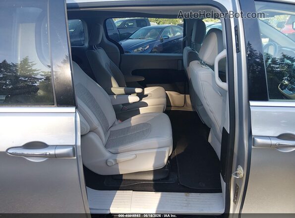 2C4RC1H79JR311665 2018 CHRYSLER PACIFICA Silver VIN sticker view