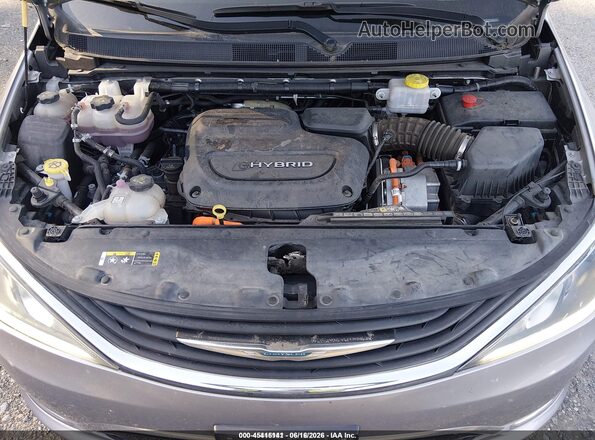 2C4RC1H79JR311665 2018 CHRYSLER PACIFICA Silver Rear view