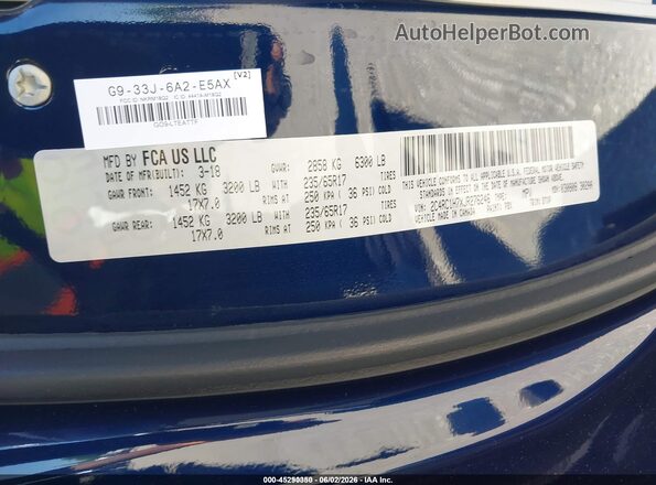 2C4RC1H7XJR276246 2018 CHRYSLER PACIFICA Blue Vista del compartimento del motor