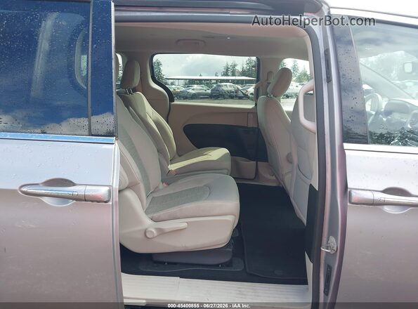 2C4RC1H7XJR289725 2018 CHRYSLER PACIFICA Silver VIN sticker view