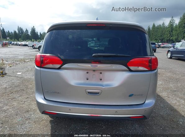 2C4RC1H7XJR289725 2018 CHRYSLER PACIFICA Silver 