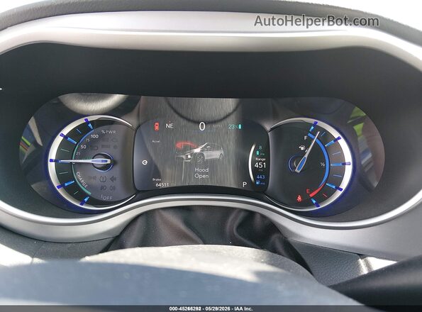 2C4RC1H7XJR355223 2018 CHRYSLER PACIFICA White Вид задніх сидінь