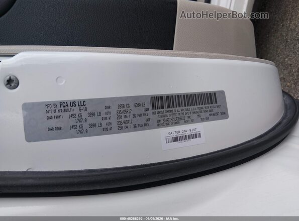 2C4RC1H7XJR355223 2018 CHRYSLER PACIFICA White Вид підкапотного простору