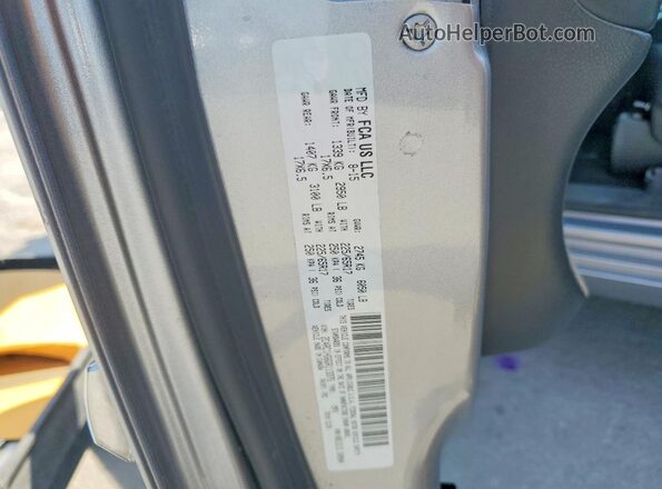 2C4RC1HG6GR113375 2016 CHRYSLER TOWN Silver Widok wnętrza 360 stopni