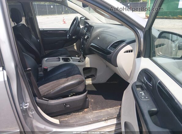 2C4RC1JG9GR239157 2016 CHRYSLER TOWN & COUNTRY Silver Vista interior delantera
