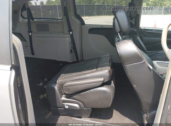2C4RC1JG9GR239157 2016 CHRYSLER TOWN & COUNTRY Silver Vista de la etiqueta del VIN
