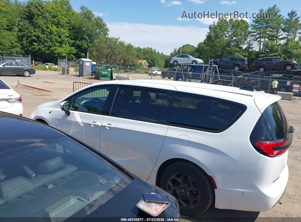 2C4RC1L70PR543104 2023 CHRYSLER PACIFICA Белый Вид задней части салона