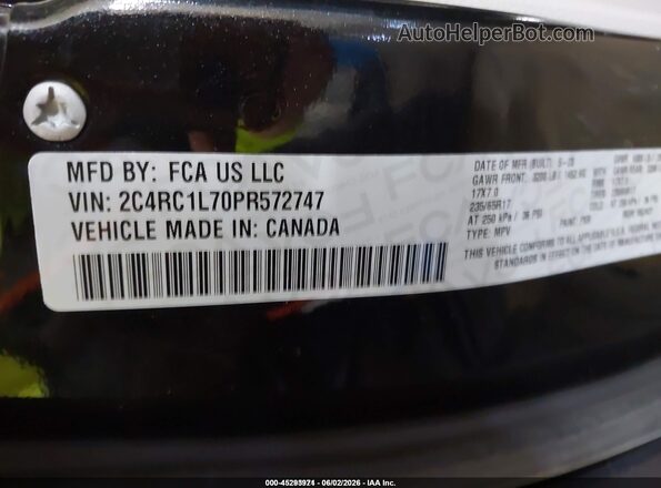 2C4RC1L70PR572747 2023 CHRYSLER PACIFICA Black Widok komory silnika