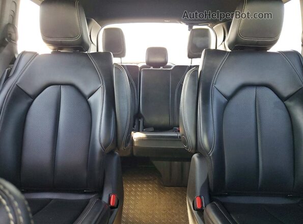 2C4RC1L70PR618688 2023 CHRYSLER PACIFICA White უკანა სავარძლების ხედი