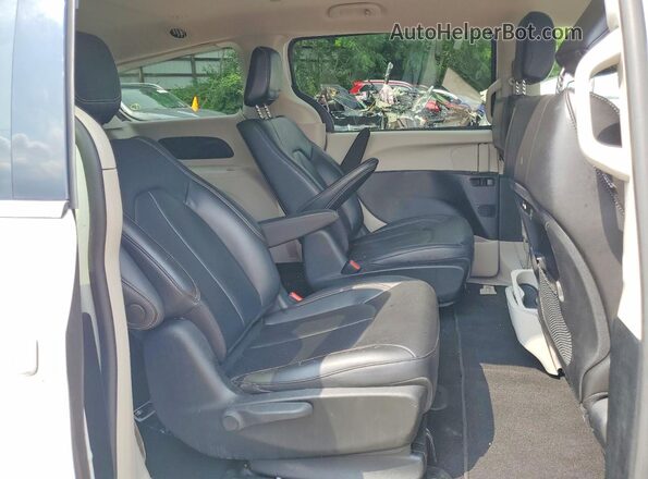 2C4RC1L71PR618375 2023 CHRYSLER PACIFICA Белый Вид задних сидений