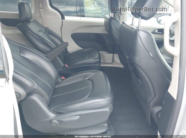 2C4RC1L73PR626123 2023 CHRYSLER PACIFICA Серебряный Вид наклейки с VIN-кодом