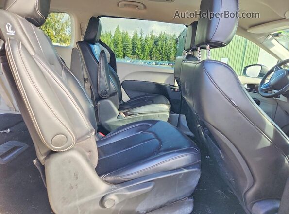 2C4RC1L76PR523052 2023 CHRYSLER PACIFICA White უკანა სალონის ხედი