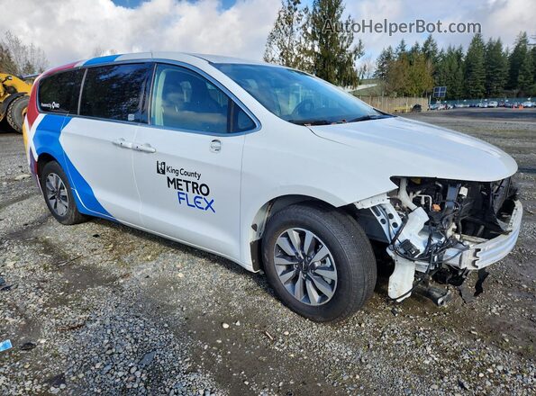2C4RC1L76PR523052 2023 CHRYSLER PACIFICA White 