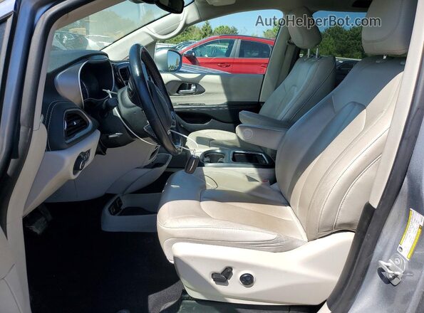 2C4RC1L77MR594577 2021 CHRYSLER PACIFICA Silver Widok wnętrza z przodu