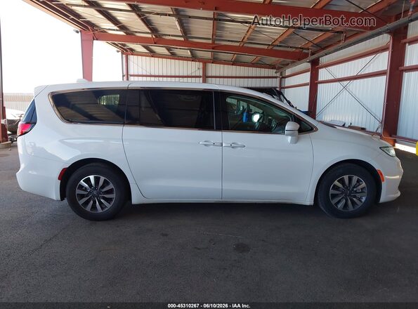 2C4RC1L79NR222143 2022 CHRYSLER PACIFICA White Սալոնի հետևի տեսք