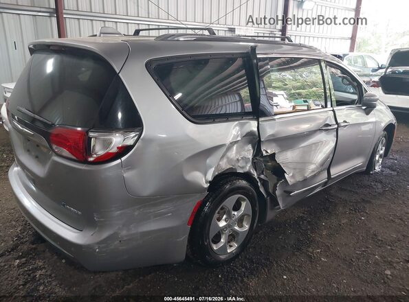 2C4RC1L7XJR169298 2018 CHRYSLER PACIFICA Серебряный Вид спереди
