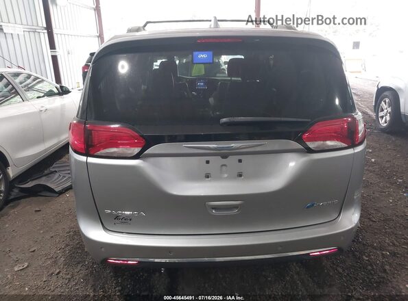 2C4RC1L7XJR169298 2018 CHRYSLER PACIFICA Серебряный 
