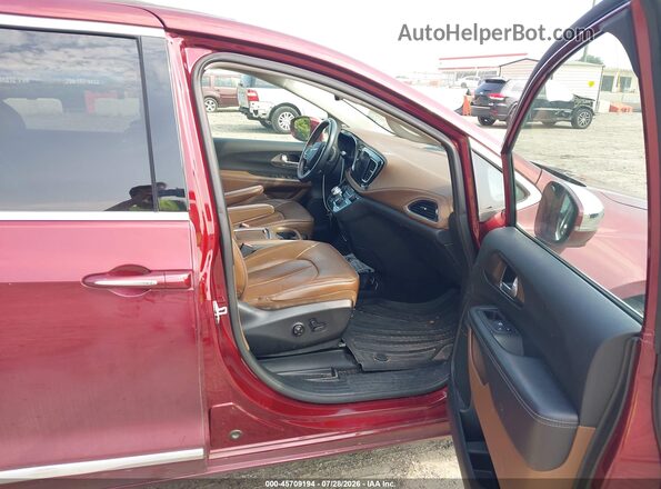 2C4RC1N70JR169324 2018 CHRYSLER PACIFICA Red Widok wnętrza z przodu