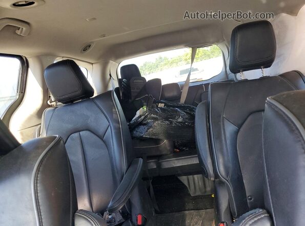 2C4RC1N70JR358815 2018 CHRYSLER PACIFICA Charcoal უკანა სავარძლების ხედი