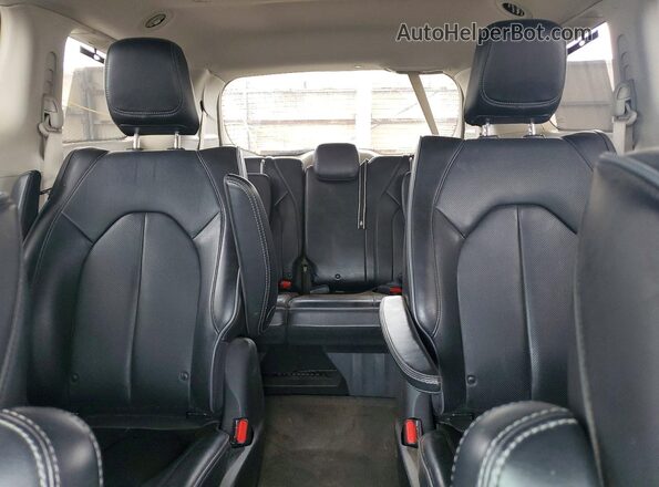 2C4RC1N70LR257728 2020 CHRYSLER PACIFICA Gray უკანა სავარძლების ხედი
