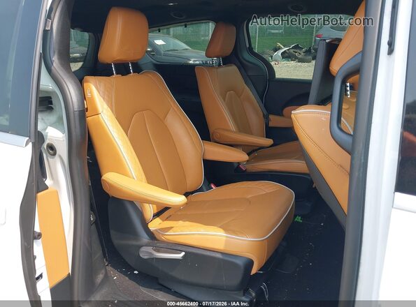 2C4RC1N71PR562774 2023 CHRYSLER PACIFICA Белый Вид наклейки с VIN-кодом